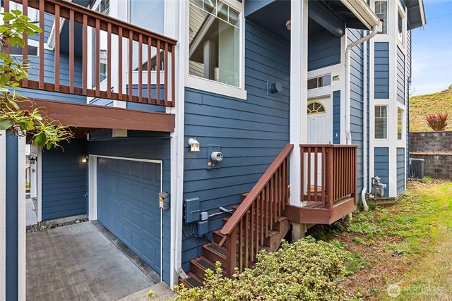 3694 Simmons Mill Court SW #B, Tumwater, WA 98512