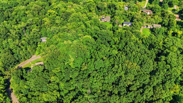 1430 Gold Crest Drive, Hixson, TN 37343