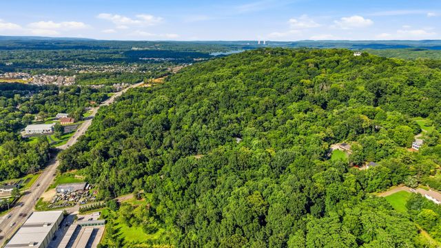 1430 Gold Crest Drive, Hixson, TN 37343