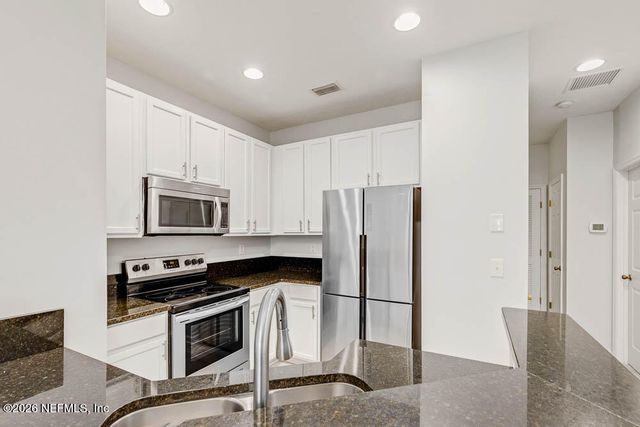 12301 KERNAN FOREST Boulevard 902, Jacksonville, FL 32225