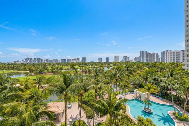 19501 W Country Club Dr 602, Aventura, FL 33180