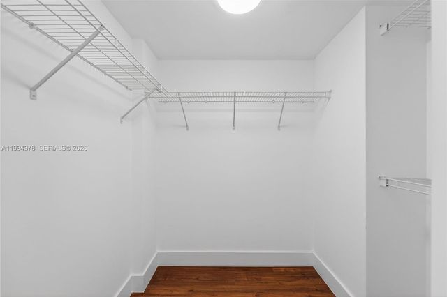 19501 W Country Club Dr 602, Aventura, FL 33180