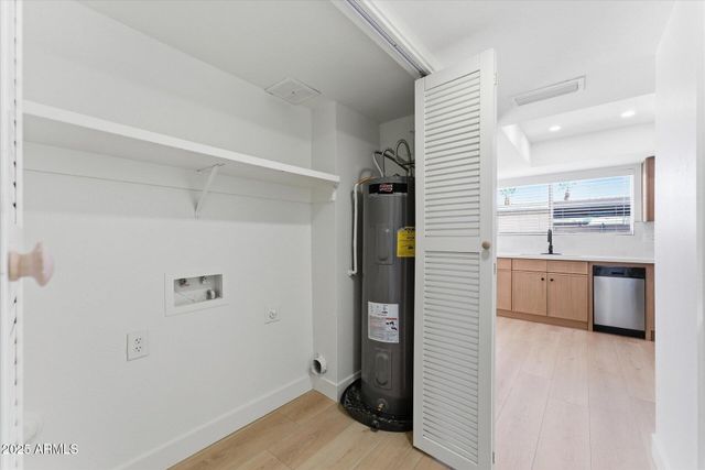 6736 S RITA Lane, Tempe, AZ 85283