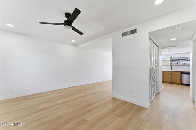 6736 S RITA Lane, Tempe, AZ 85283