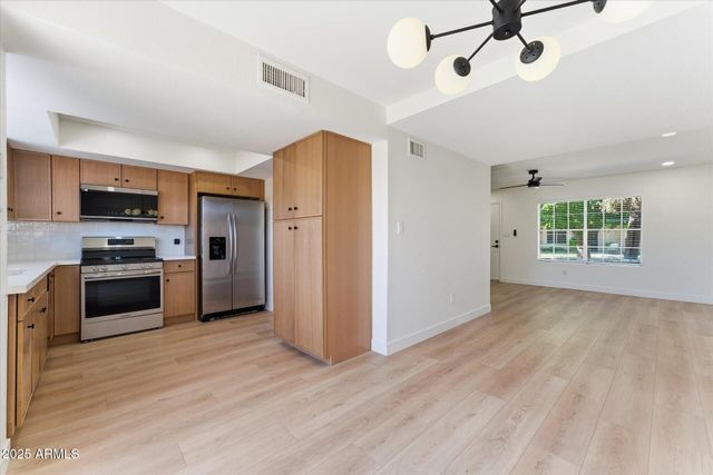 6736 S RITA Lane, Tempe, AZ 85283