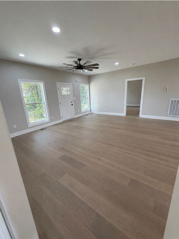 784 Halls Mill Rd, Shelbyville, TN 37160