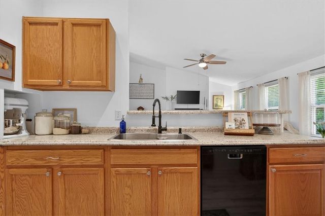 1054 River Plantation Drive, Woodstock, GA 30188