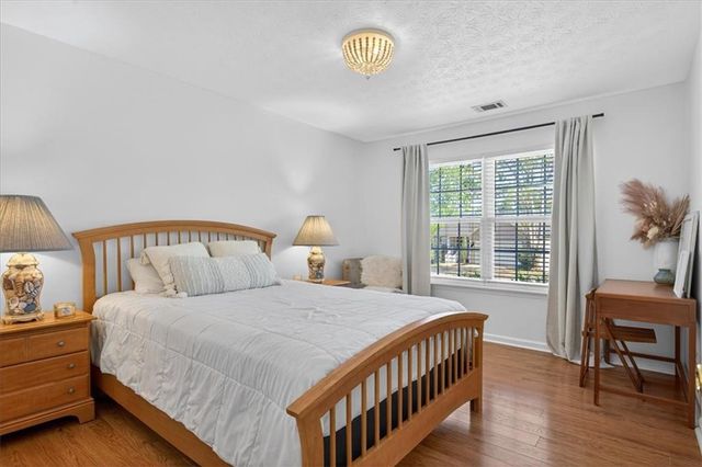 1054 River Plantation Drive, Woodstock, GA 30188