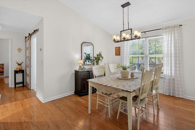 1054 River Plantation Drive, Woodstock, GA 30188