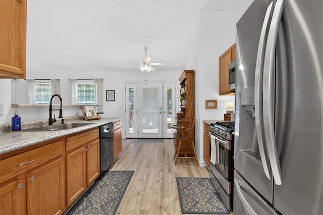 1054 River Plantation Drive, Woodstock, GA 30188