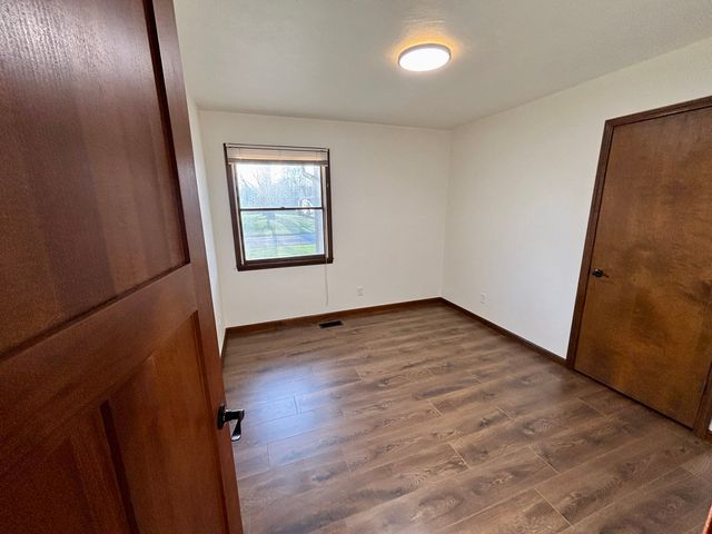 112 Donoho Drive, Salem, IL 62881