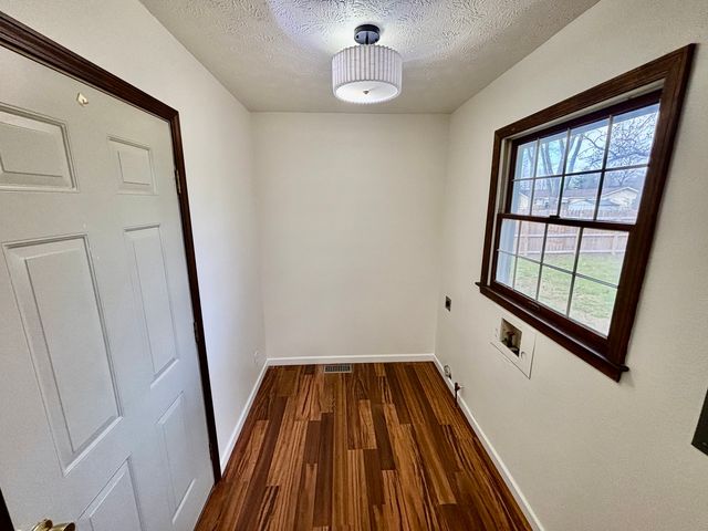 112 Donoho Drive, Salem, IL 62881