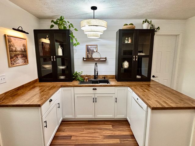 112 Donoho Drive, Salem, IL 62881