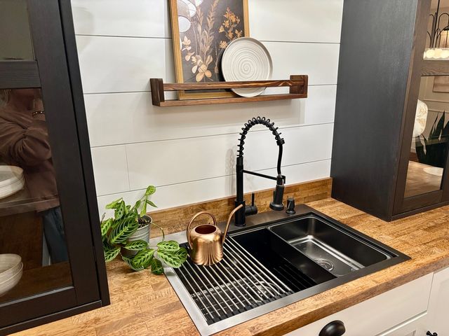 112 Donoho Drive, Salem, IL 62881