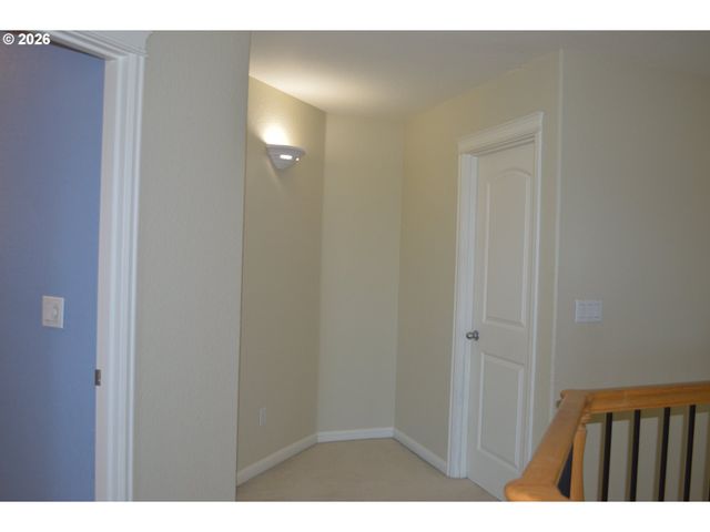 13610 Se SNOWFIRE Dr, Happy Valley, OR 97086