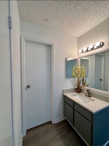 12660 Ashford Point Drive 315, Houston, TX 77082