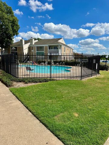 12660 Ashford Point Drive 315, Houston, TX 77082