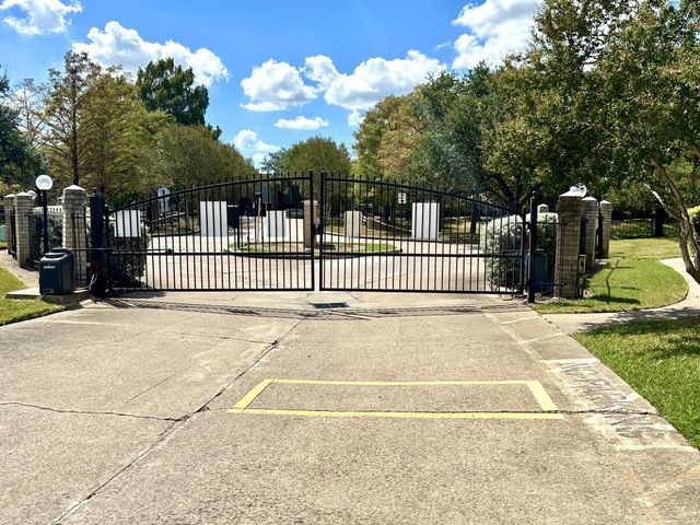 12660 Ashford Point Drive 315, Houston, TX 77082