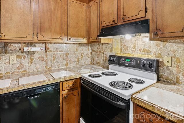 141 Glenwood Drive E, Rock Hill, SC 29732