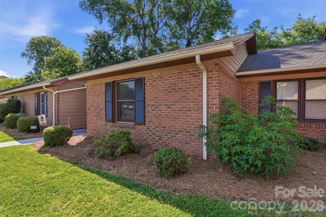 141 Glenwood Drive E, Rock Hill, SC 29732