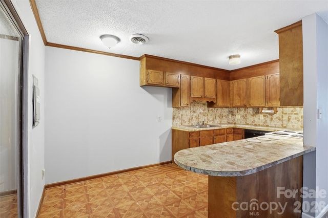 141 Glenwood Drive E, Rock Hill, SC 29732