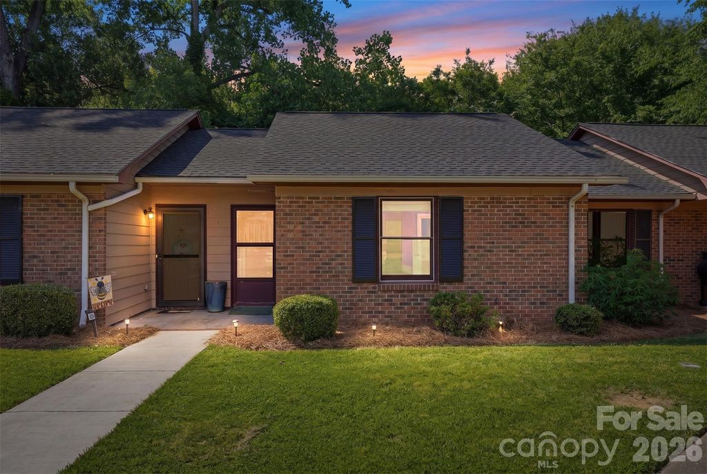 141 Glenwood Drive E, Rock Hill, SC 29732