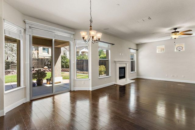 7801 Cordially Way, Elk Grove, CA 95757