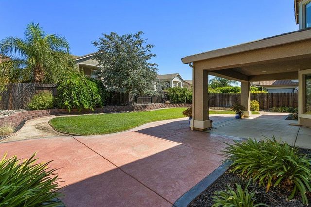 7801 Cordially Way, Elk Grove, CA 95757
