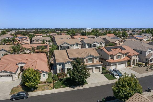 7801 Cordially Way, Elk Grove, CA 95757