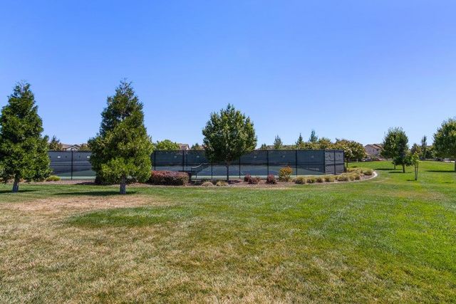 7801 Cordially Way, Elk Grove, CA 95757