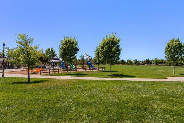 7801 Cordially Way, Elk Grove, CA 95757