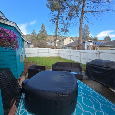 5164 Chestnut Lane, Klamath Falls, OR 97601