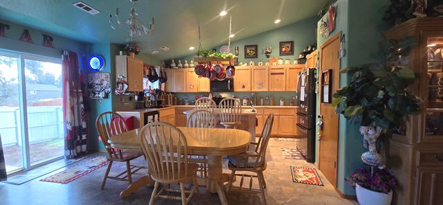 5164 Chestnut Lane, Klamath Falls, OR 97601