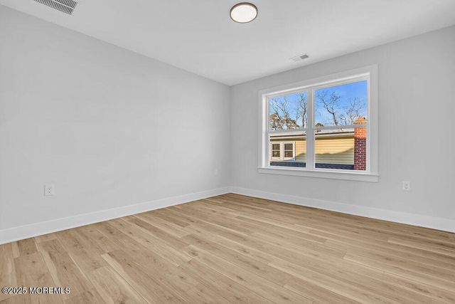 420 New Jersey Avenue, Pine Beach, NJ 08741