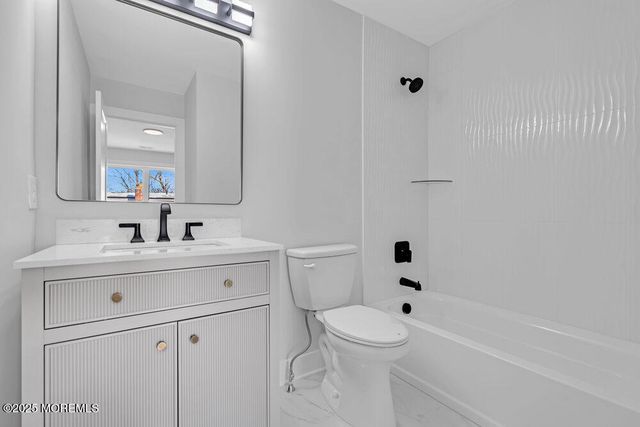 420 New Jersey Avenue, Pine Beach, NJ 08741