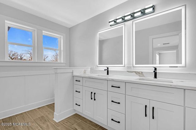 420 New Jersey Avenue, Pine Beach, NJ 08741