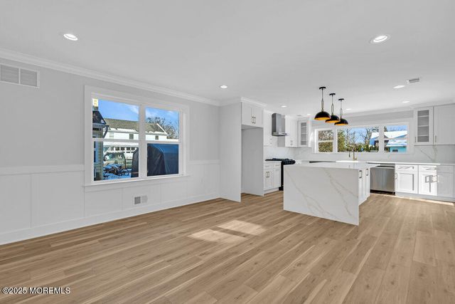 420 New Jersey Avenue, Pine Beach, NJ 08741