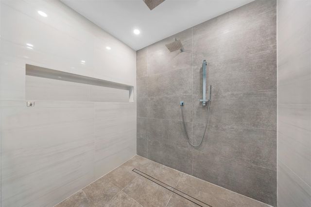 902 Cypress Grove Drive 902, Pompano Beach, FL 33069