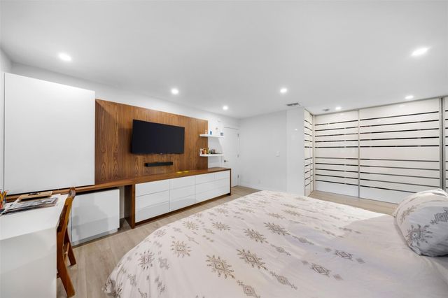 902 Cypress Grove Drive 902, Pompano Beach, FL 33069