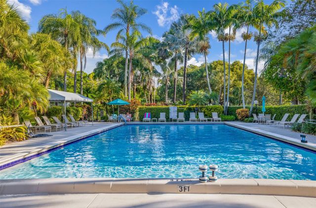 902 Cypress Grove Drive 902, Pompano Beach, FL 33069