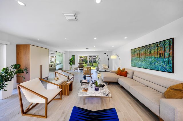 902 Cypress Grove Drive 902, Pompano Beach, FL 33069