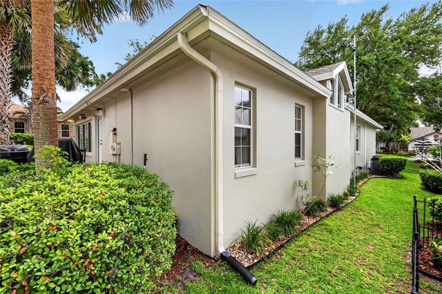 605 SANDLAKE COURT, Mount Dora, FL 32757