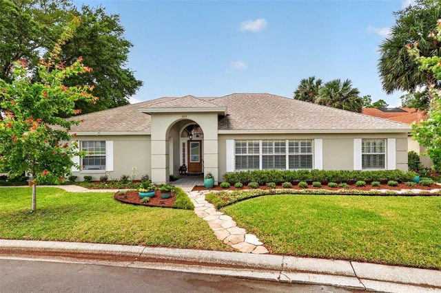 605 SANDLAKE COURT, Mount Dora, FL 32757