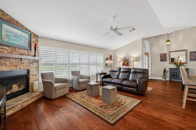 605 SANDLAKE COURT, Mount Dora, FL 32757