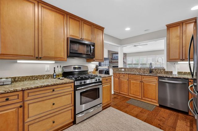 605 SANDLAKE COURT, Mount Dora, FL 32757