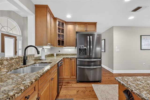 605 SANDLAKE COURT, Mount Dora, FL 32757