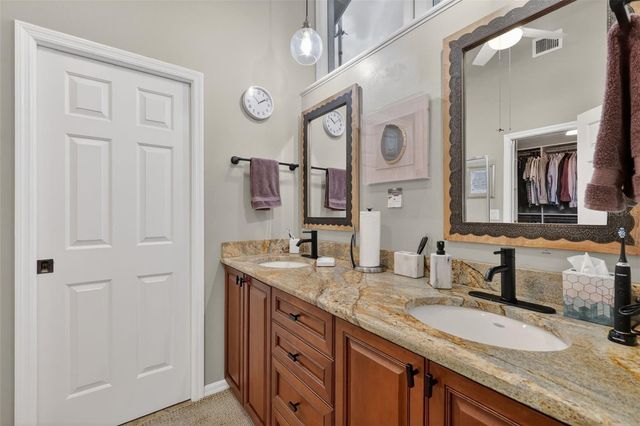 605 SANDLAKE COURT, Mount Dora, FL 32757