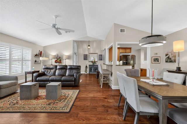 605 SANDLAKE COURT, Mount Dora, FL 32757