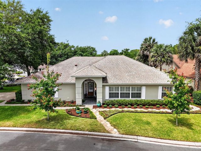 605 SANDLAKE COURT, Mount Dora, FL 32757