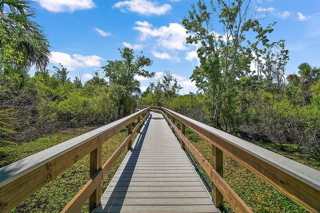 605 SANDLAKE COURT, Mount Dora, FL 32757